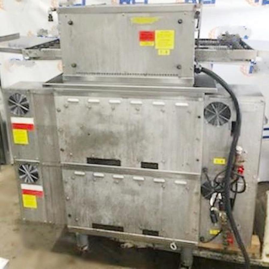 Used MIDDLEBY MARSHALL GAS TRIPLE STACK GAS CONVEYORS OVEN WITH CTXS WOW - WITH SINGLE CTX ELECTRIC OVEN