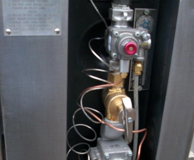 Refurbished BLODGETT 951 NATURAL DECK GAS DOUBLE PIZZA OVENS WITH NEW STONES