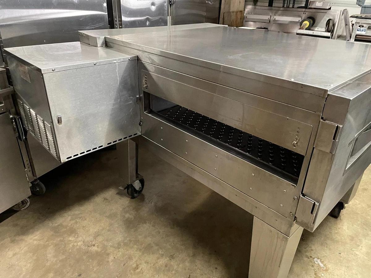 Used Lincoln Impinger 1600 - Single Deck 32" Gas Conveyor Pizza Oven w/Stand Casters