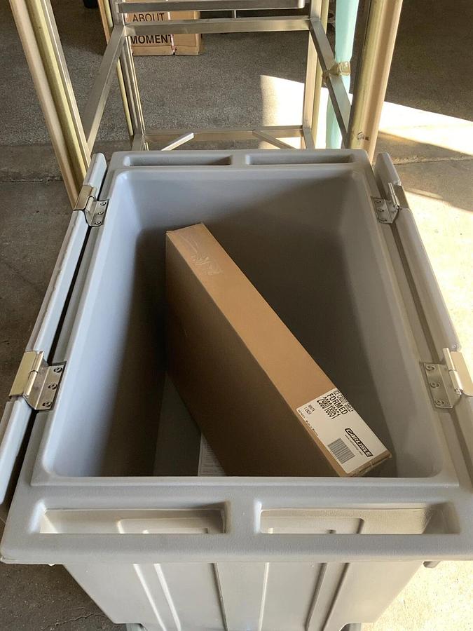 Used 2022 NEW KLOPPENBERG ICS-1 BIN ICE EXPRESS 1 BAY ICE STORAGE BIN - 500lb - BRAND NEW CLEARANCE ITEM