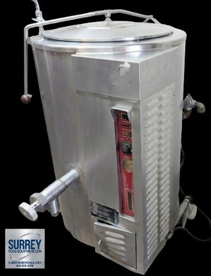 Used CROWN GL-20 20GAL GAS STEAM KETTLE W/PANTRY FAUCET