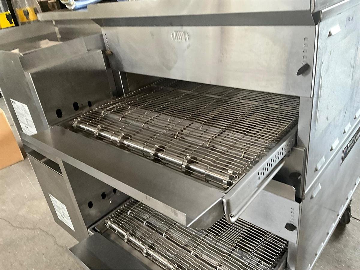 Used 2023 Middleby Marshall gas conveyor double oven - PS638G