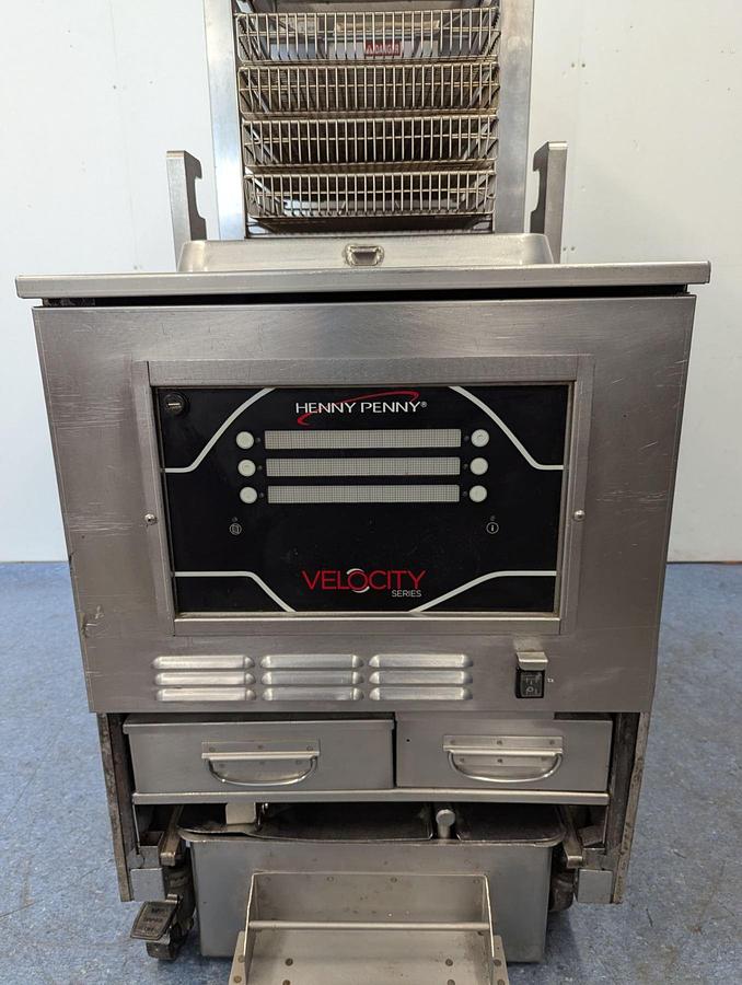 Used Henny Penny Velocity Series Pressure Fryer