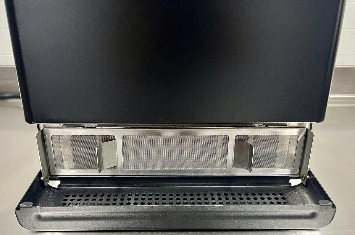 Used 2020 Merrychef eikon e2s High Speed Countertop Convection Oven