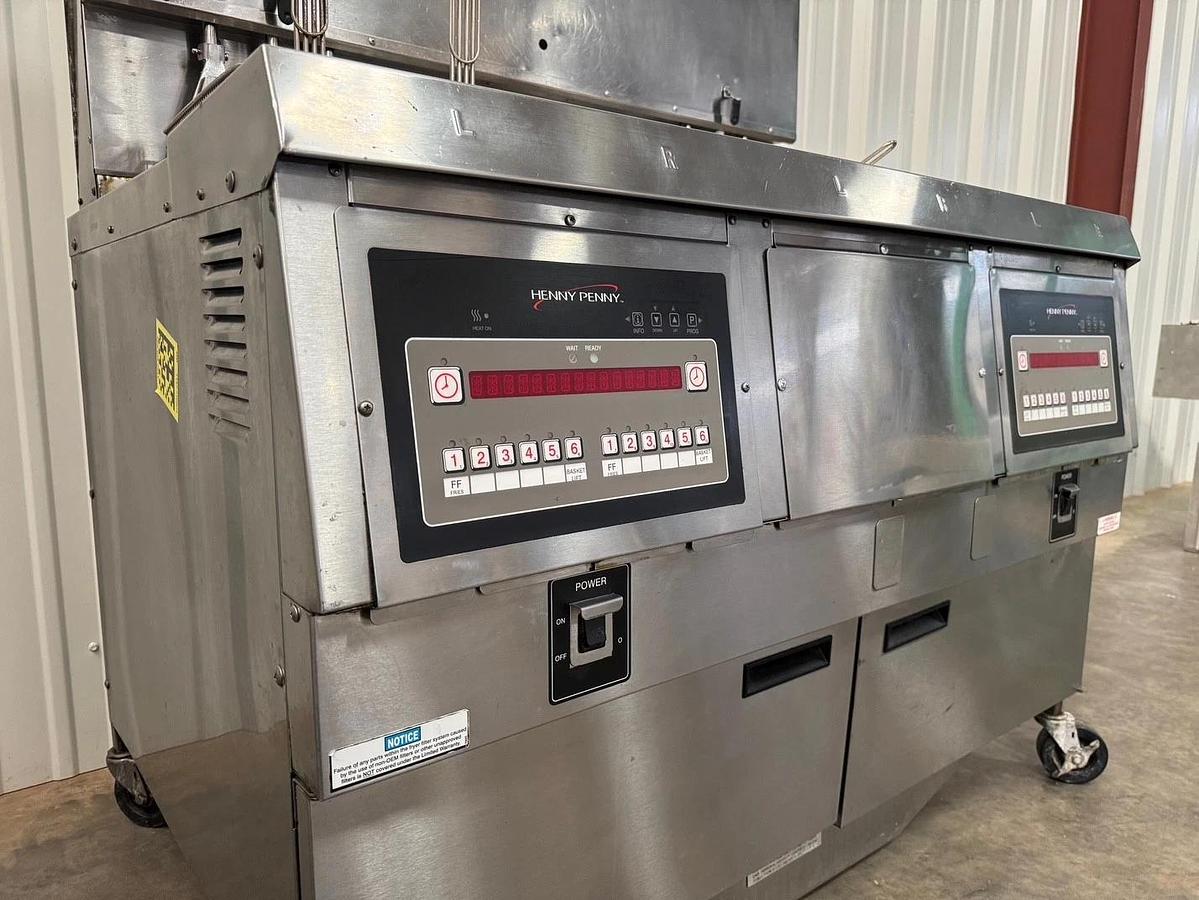 Used Henny Penny Fryer Electric with Filtration & Lift OAE 323