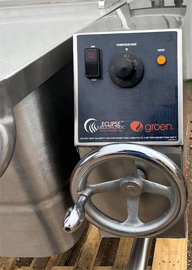 Used Groen 40 gallon electric tilt skillet