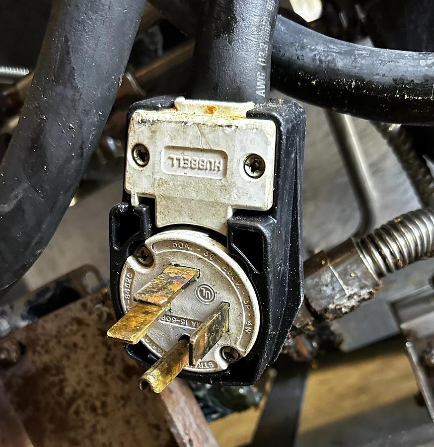 Used Henny Penny 4 Well Electric Fryer with Oil Filtration System BEAUTIFUL SHAPE! Model EEE-154 FFFF