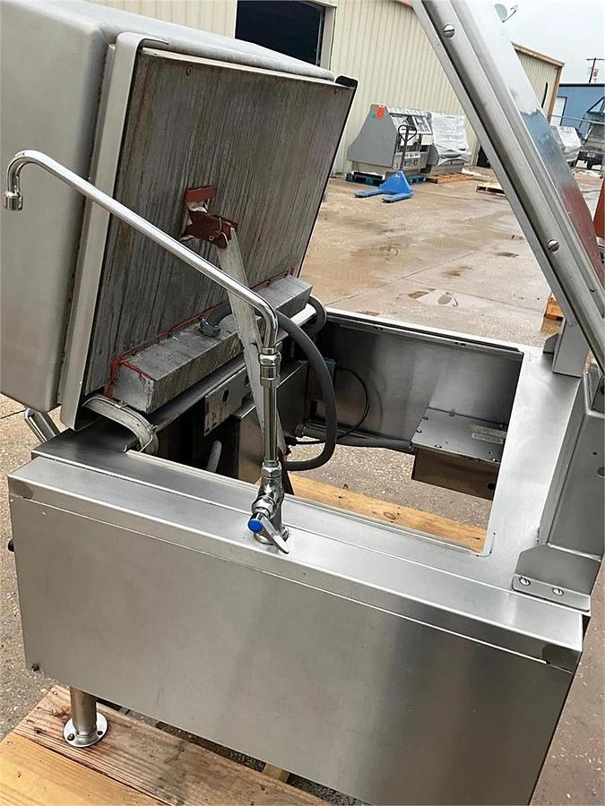 Used Vulcan 40 gallon electric tilt skillet