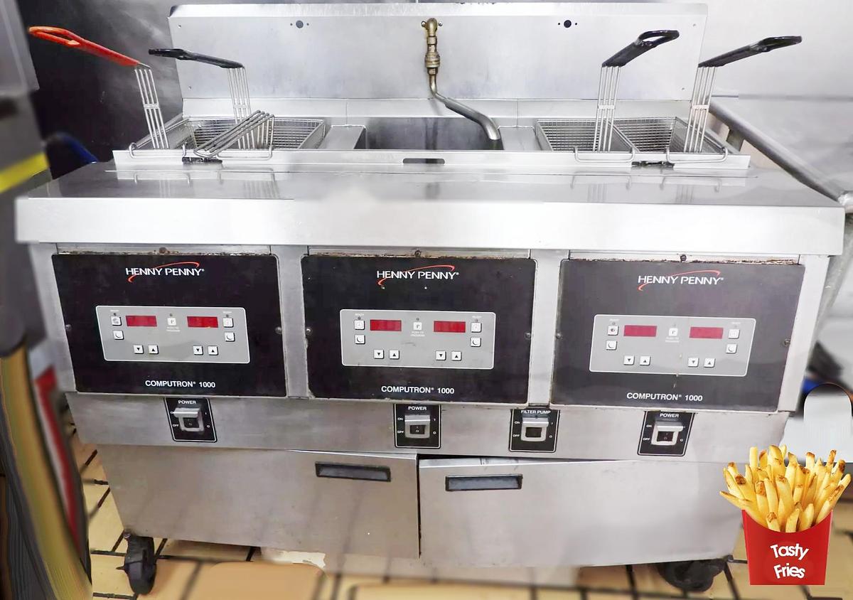 Used Henny Penny Model OFG-323 3 Well Gas Fryer w/Computron 1000 Controls