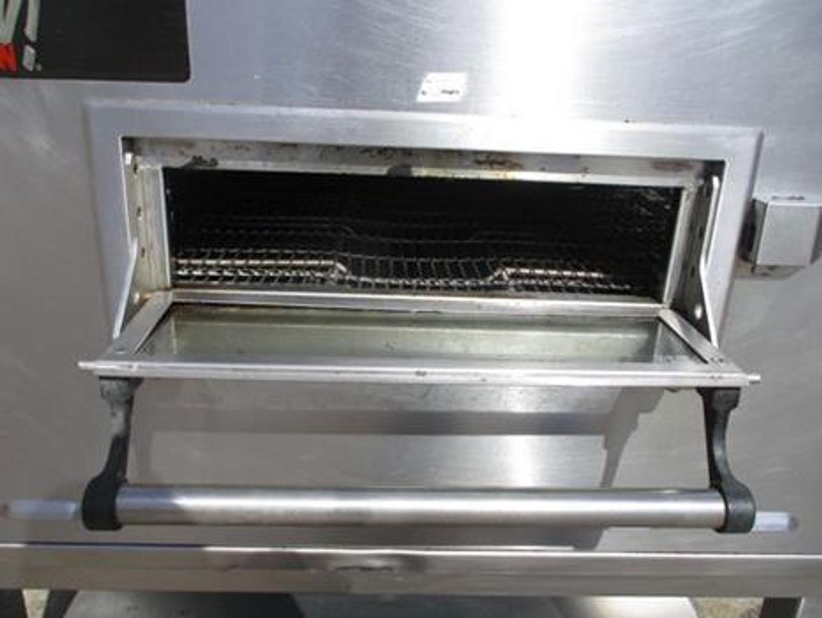 Used MIDDLEBY MARSHALL CONVEYOR PIZZA OVEN -  Model PS610G