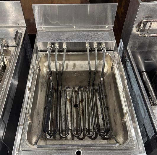 Refurbished GARLAND S18SF  30LB ELECTRIC DEEP FRYER COMMERCIAL STAINLESS