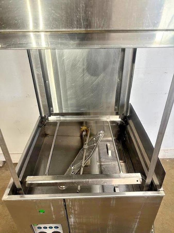 Used CHAMPION MODEL DH500T"COMMERCIAL HIGH TEMP VENTLESS DISHWASHER - 280/240V,3PH