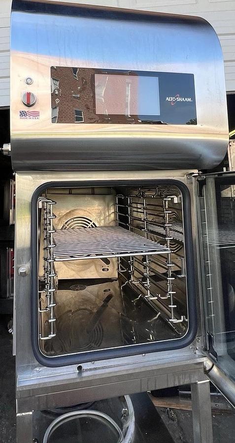Used 2018 Alto Shaam CTX4 10EVHb CT Express With Ventless Hood Combi Oven. 1 Phase