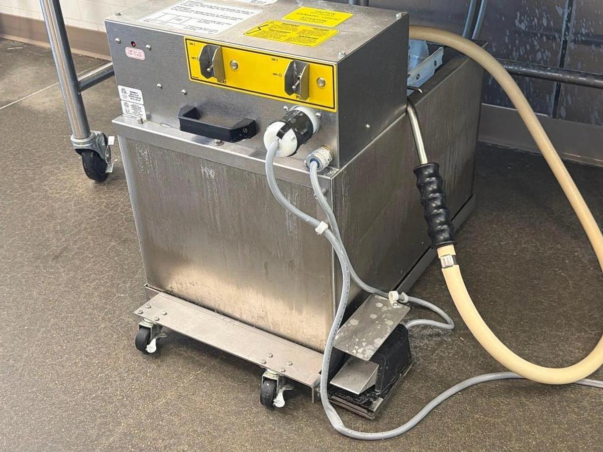 Used Belshaw Donut Robot Mark V Complete Automatic Donut Fryer System - fry and grease filtration machine