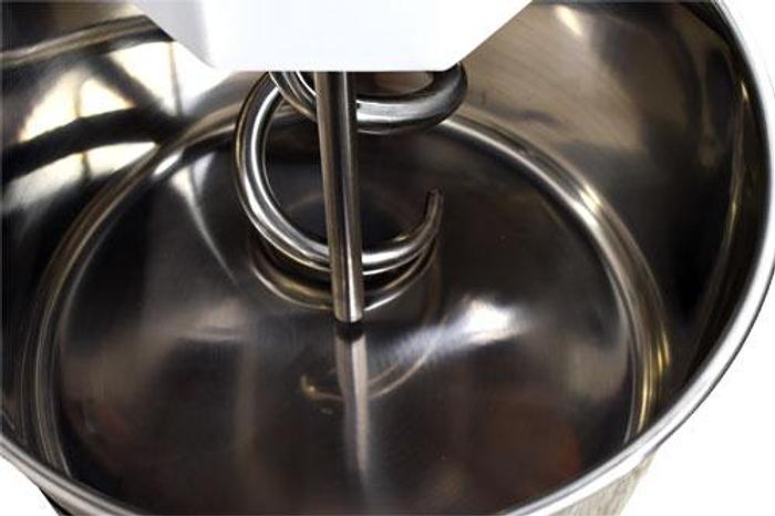34 QT Spiral Mixer with Fixed Bowl – 220V, 1100W