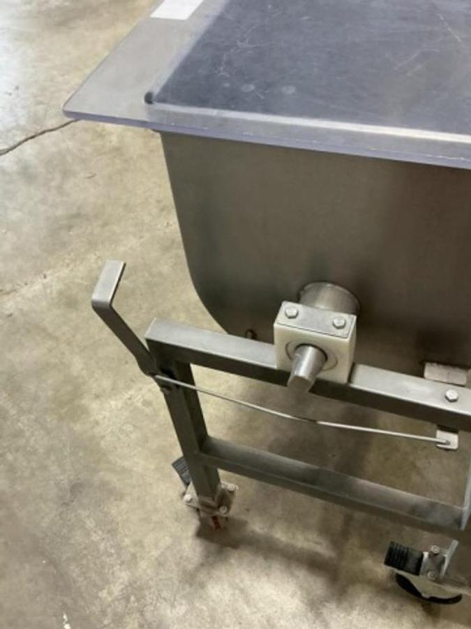 Used Clean Working Industrial Hollymatic HM-100 Mixer