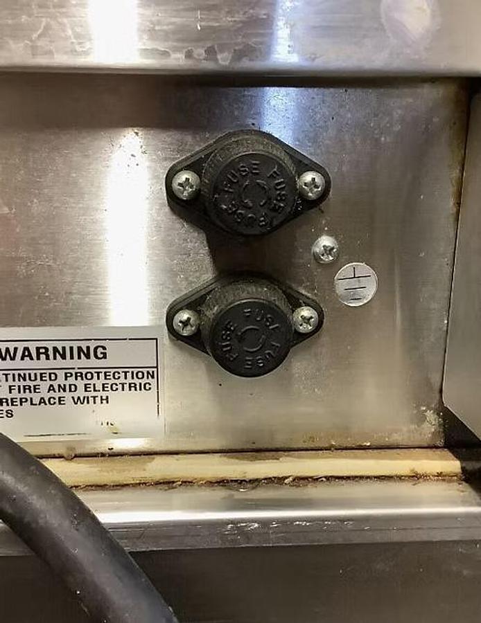 Used Henny Penny SCO-100 Cook and Hold Oven