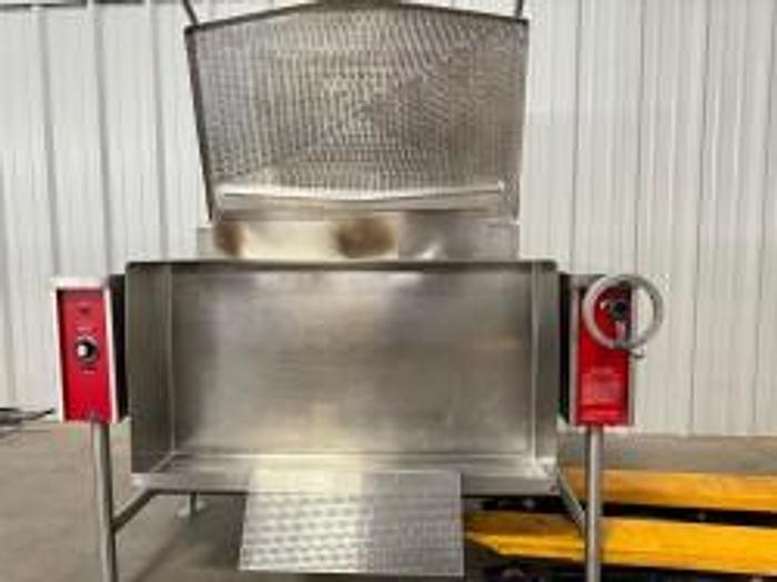 Refurbished Vulcan 40 Gallon Gas Manual Tilt Skillet