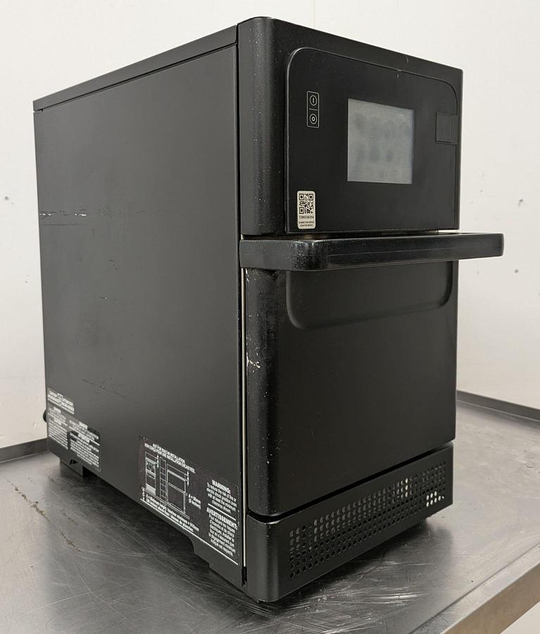 Used Merrychef Eikon e2s Trend High-Speed High-Power Accelerated Cooking Oven - 2 AVAILABLE