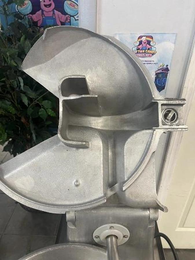 Used Hobart 84186-4 1 Speed Buffalo Chopper Food Processor w/ Side Discharge, 230v Warranty