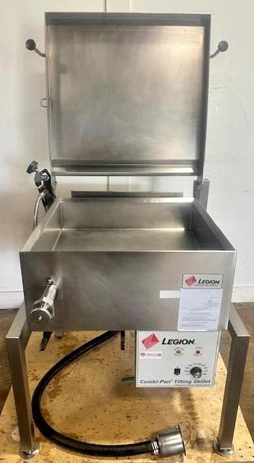 Used LEGION CSG28-7" COMMERCIAL N GAS-FIRED TILTING SKILLET, COMBI-PAN BRAISING PAN