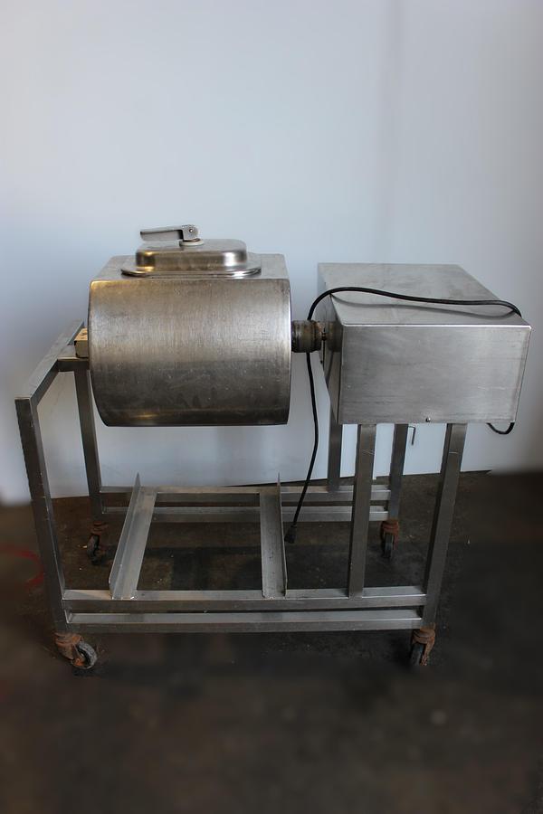 Used AyrKing Vacuum Tumbler Breader / Marinator 40.6 L - 120V - see video