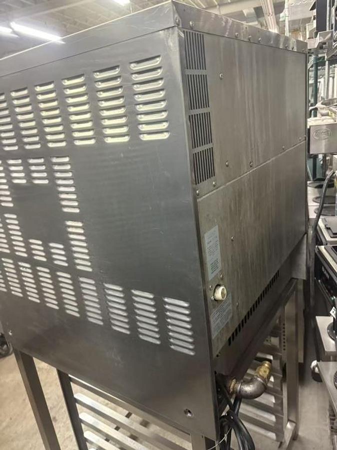 Used Turbofan gas convection oven with stand 29” W