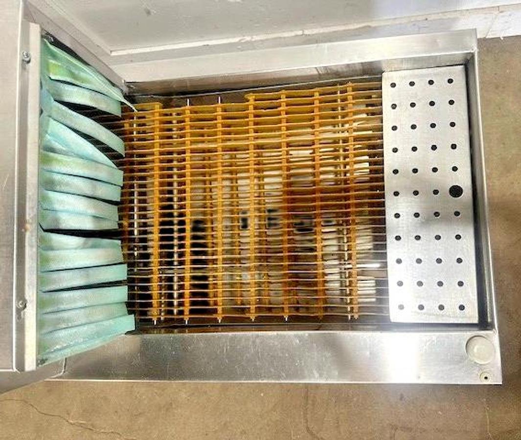 Used MOYER DIEBEL SW600R 72" RIGHT-LEFT LOW TEMP PASS THROUGH AUTOMATIC GLASSWASHER