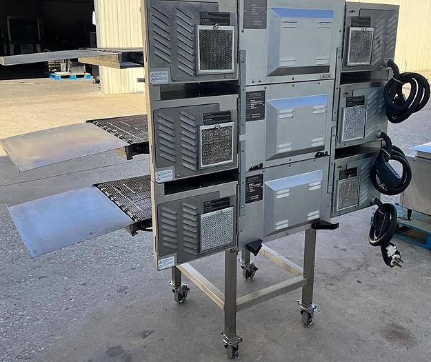 Refurbished Turbochef conveyor high speed oven - triple stack - Model 2020