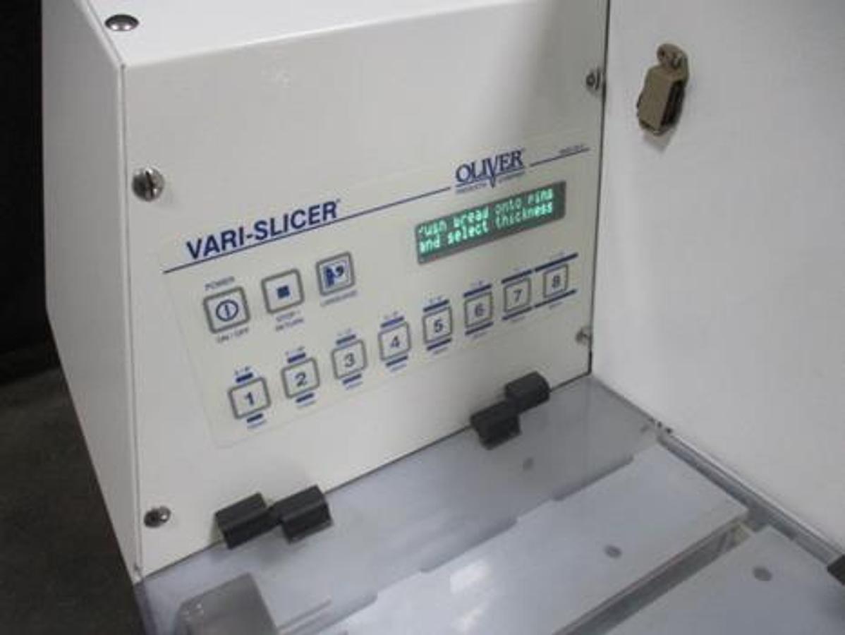 Used Oliver Countertop Model 2005 Vari Slicer Bread Slicer, Great Working Condition!