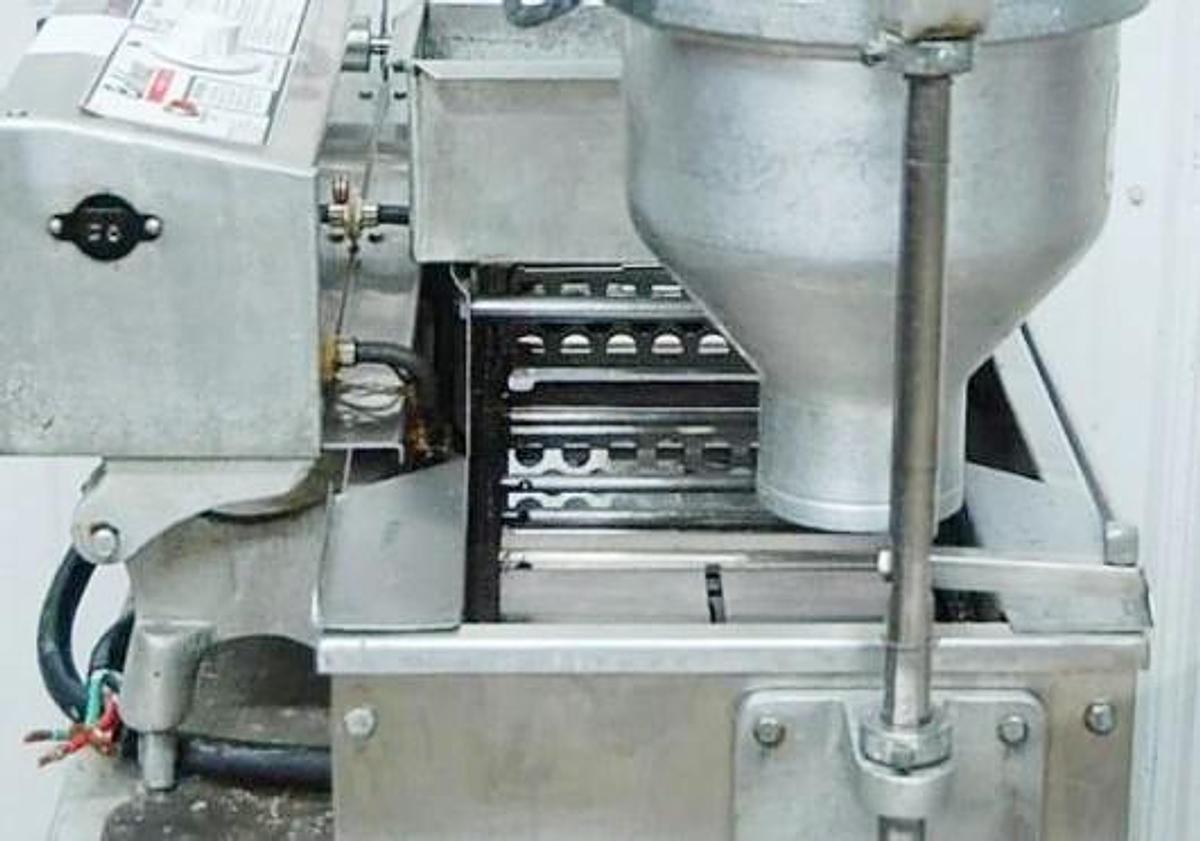 Used Belshaw Mark II Donut Robot Fryer Machine - see video - 8 AVAILABLE