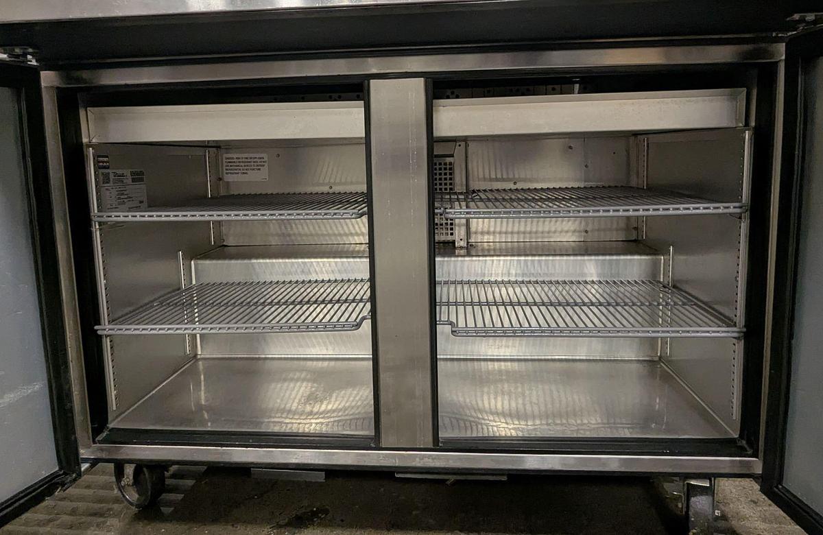 Used True TSSU-48-18M-B-HC 48" Refrigerated Sandwich/Salad Prep Table