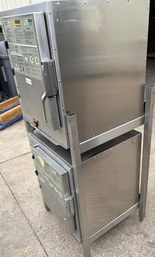 Used AccuTemp Doublestack (6) Pan Convection Steamer