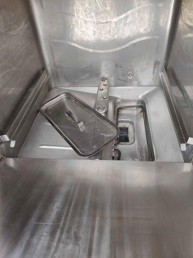 Used Moyer Diebel 601HT M4 Commercial under-counter dishwasher - SEE VIDEO