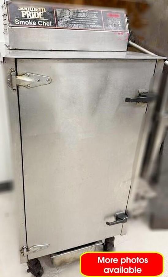 Used SOUTHERN PRIDE SMOKE CHEF SMOKER