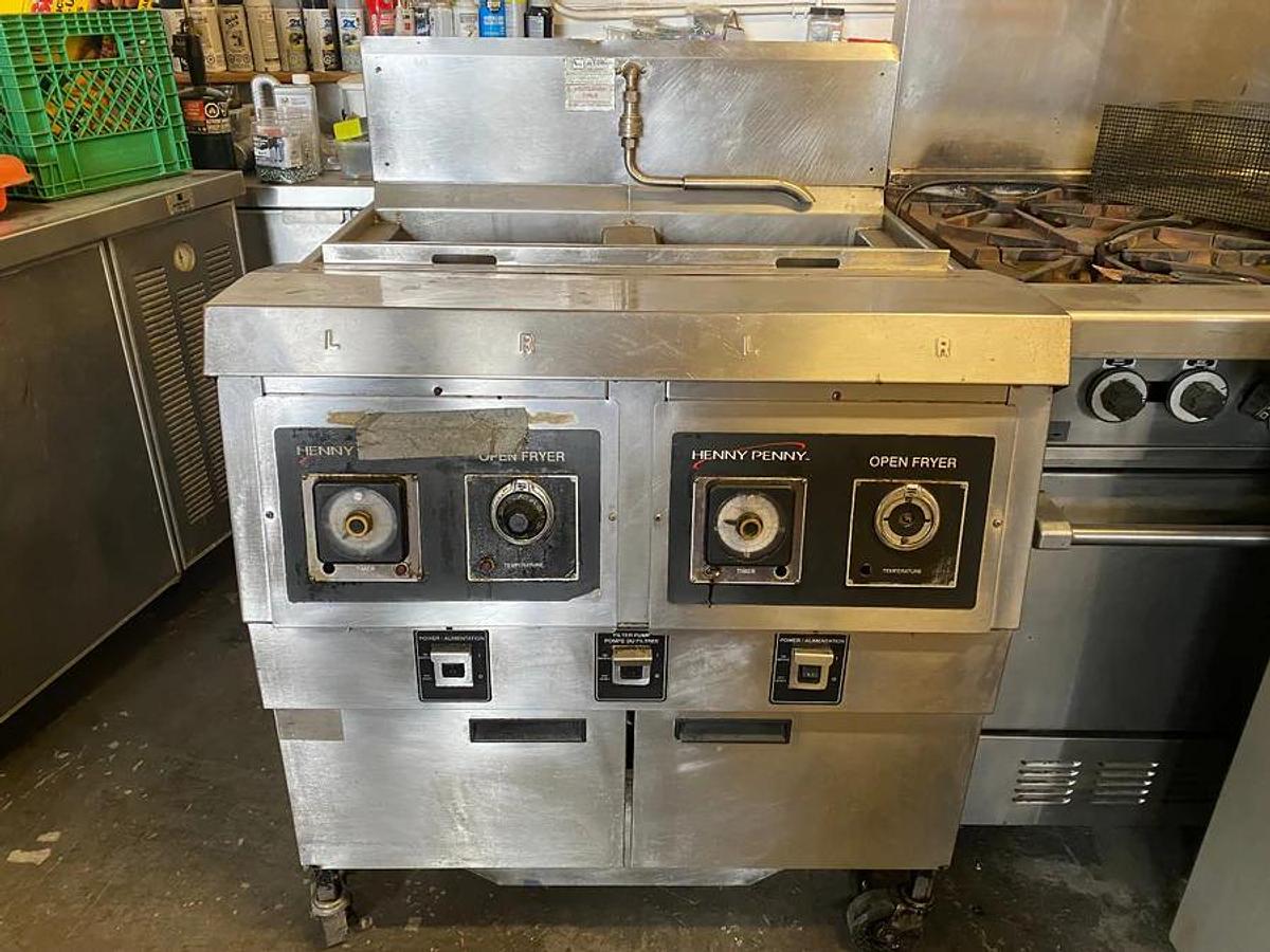 Used Henny Penny OFG-322 Natural Gas Double Open Fryer | SFE Pro