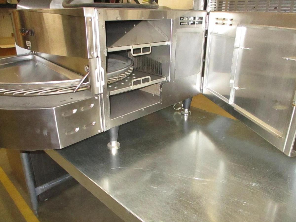 OVENTION MODEL: M360-12 - ELECTRIC ROTATING CONVECTION OVEN - DEMO MODEL