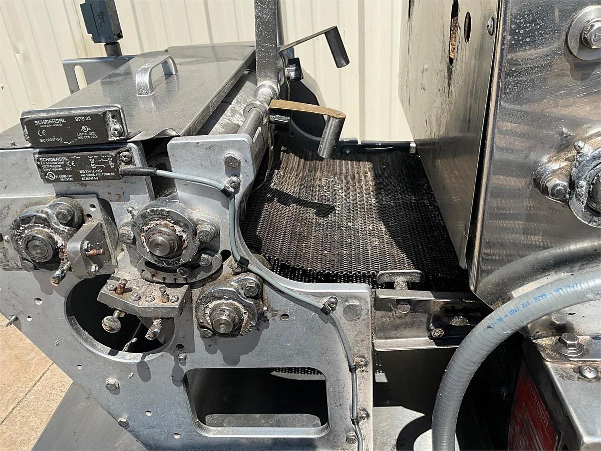 Used Superior gas corn and tortilla line with conveyors