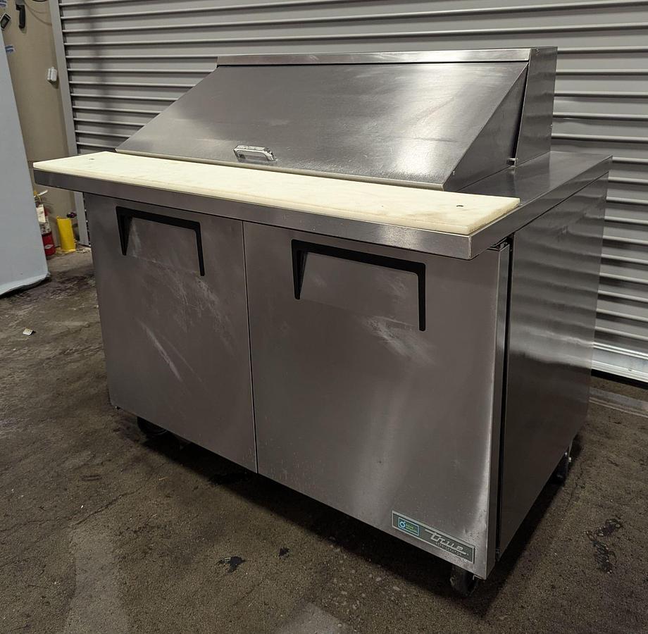 Used True TSSU-48-18M-B-HC 48" Refrigerated Sandwich/Salad Prep Table