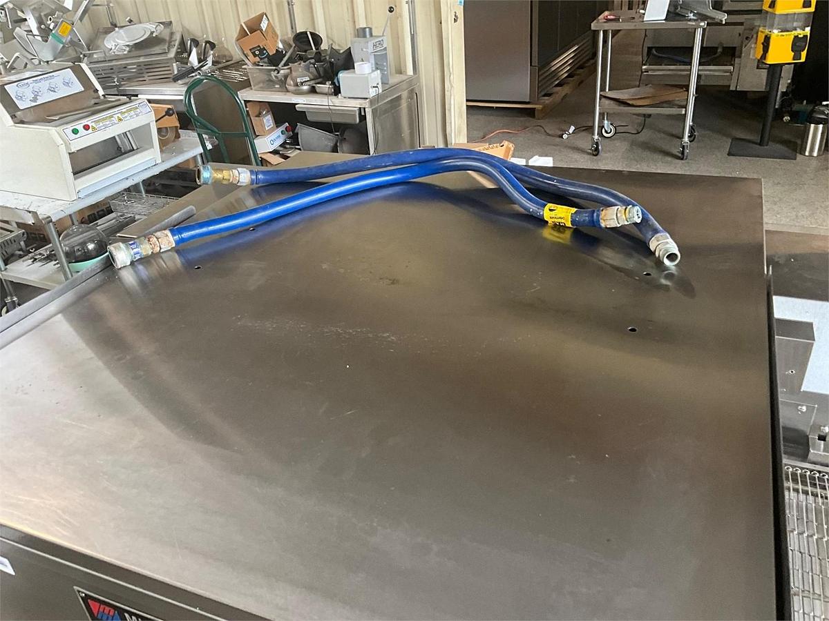 Used 2023 Middleby Marshall gas conveyor double oven - PS638G