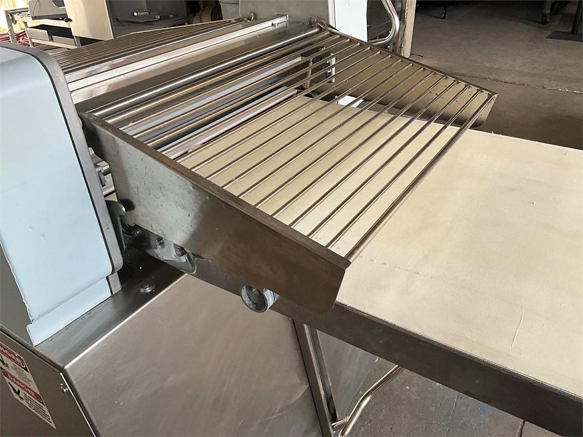 Used Rondo butterfly dough reversible sheeter SC0677