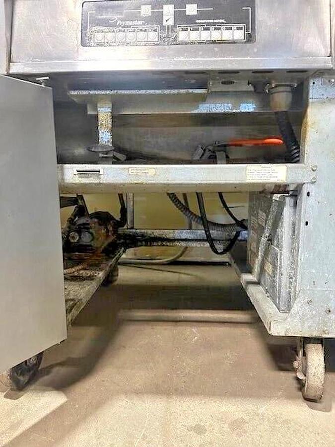 Used "FRYMASTER FPC128/236" ELECTRIC 2 FRYING WELLS, DUMP STATION, PASTA COOKING WELL