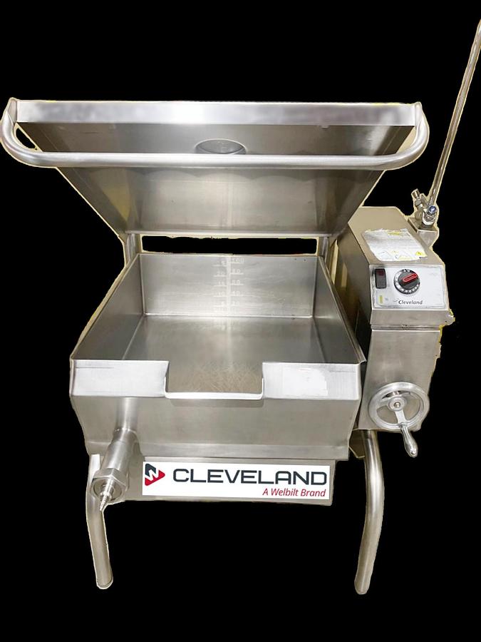 Used Cleveland Model SEL30-TI Tilting Skillet -30gallon