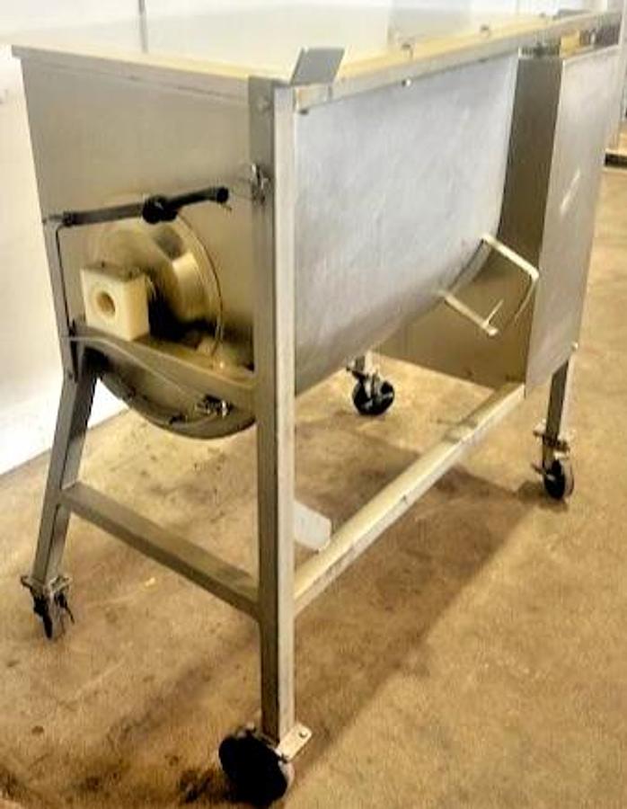 Used HOLLY 200"H.D COMMERCIAL 220/440 V, 3PH MEAT MIXER/GRINDER W/ TOP COVER