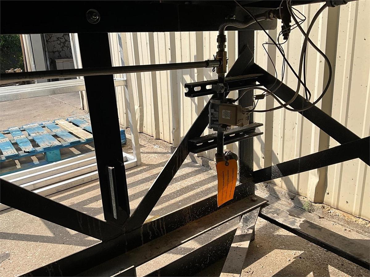 Used Wood stone Mt Adams gas burning pizza oven