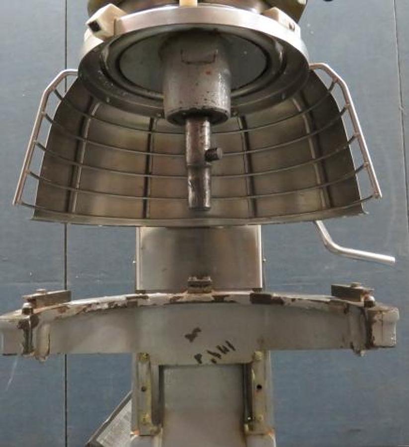 Used Hobart D300 30 QUART MIXERS - 3 AVAILABLE