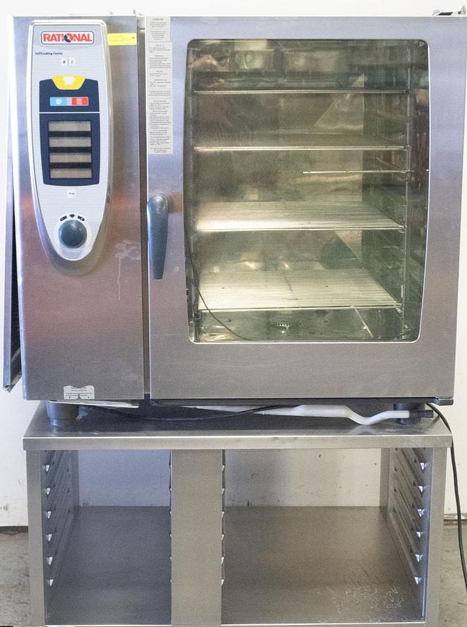 Used  RATIONAL SCC102G NATURAL GAS COMBI OVEN W/ STAND