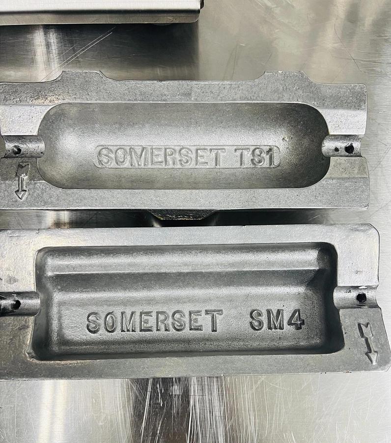 Used Somerset SPM-45 Manual Pastry & Turnover Machine + 3 Die Sets