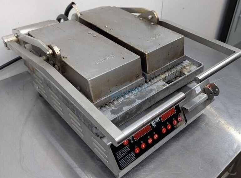 Used STAR 9D-PGT14DTHA120 SPLIT-TOP PANINI GRILL, 120V,