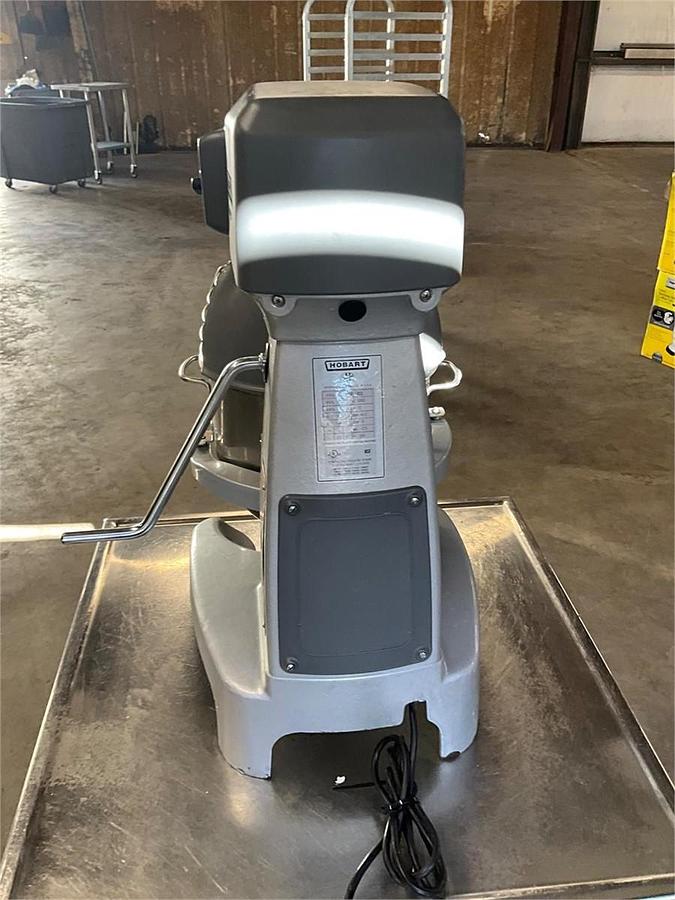 Used  Hobart 20qt Legacy with stand